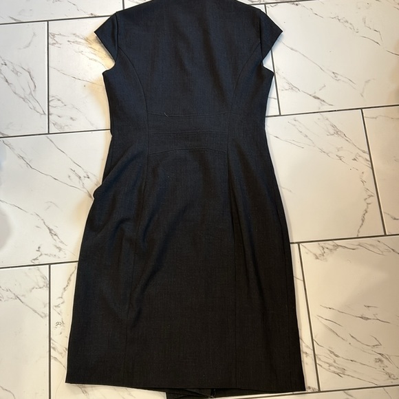 Calvin Klein Wrap Dress size 6 - Picture 9 of 12